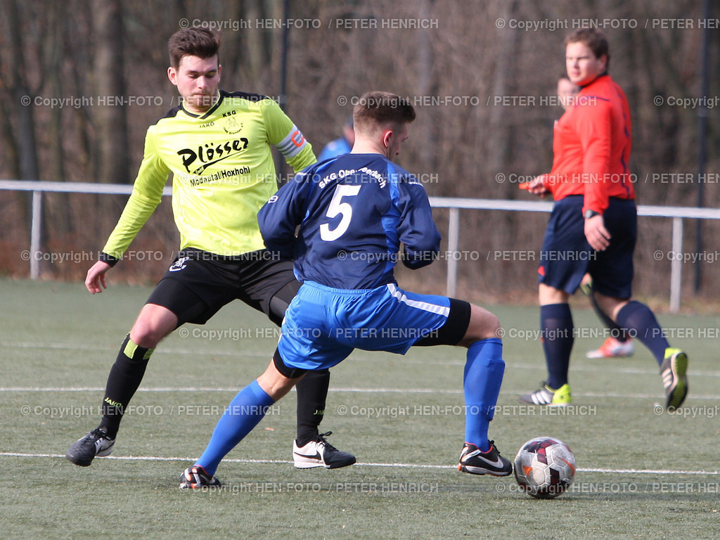 Fussball KA Darmstadt SKG Ober-Beerbach - KSG Brandau | Fussball KLA Darmstadt SKG Ober-Beerbach - KSG Brandau 20150315 li 9 Yannik Vanasco (Br) re 5 Vincent Fassin (OB) - copyright hen-foto - Realized with Pictrs.com