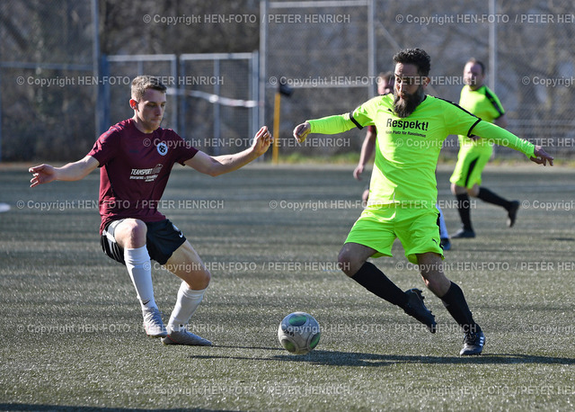 20220327 Fussball KLB Dieburg Niedernhausen-Lichtenberg - Gundernhausen | 27.03.2022 Saison 2020 2021 Fussball Kreisliga B Dieburg 1. FC Niedernhausen-Lichtenberg - GSV Gundernhausen (7:1) v. li. 17 Elias Luh (NL) 44 Aounana Sami Ben (GSV) (Foto: Peter Henrich) - Realizzato con Pictrs.com