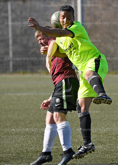 20220327 Fussball KLB Dieburg Niedernhausen-Lichtenberg - Gundernhausen | 27.03.2022 Saison 2020 2021 Fussball Kreisliga B Dieburg 1. FC Niedernhausen-Lichtenberg - GSV Gundernhausen (7:1) Kopfball v. li. 5 Philipp Deichmeier (NL) 10 Rachid Cherrat (GSV) (Foto: Peter Henrich) - Realized with Pictrs.com