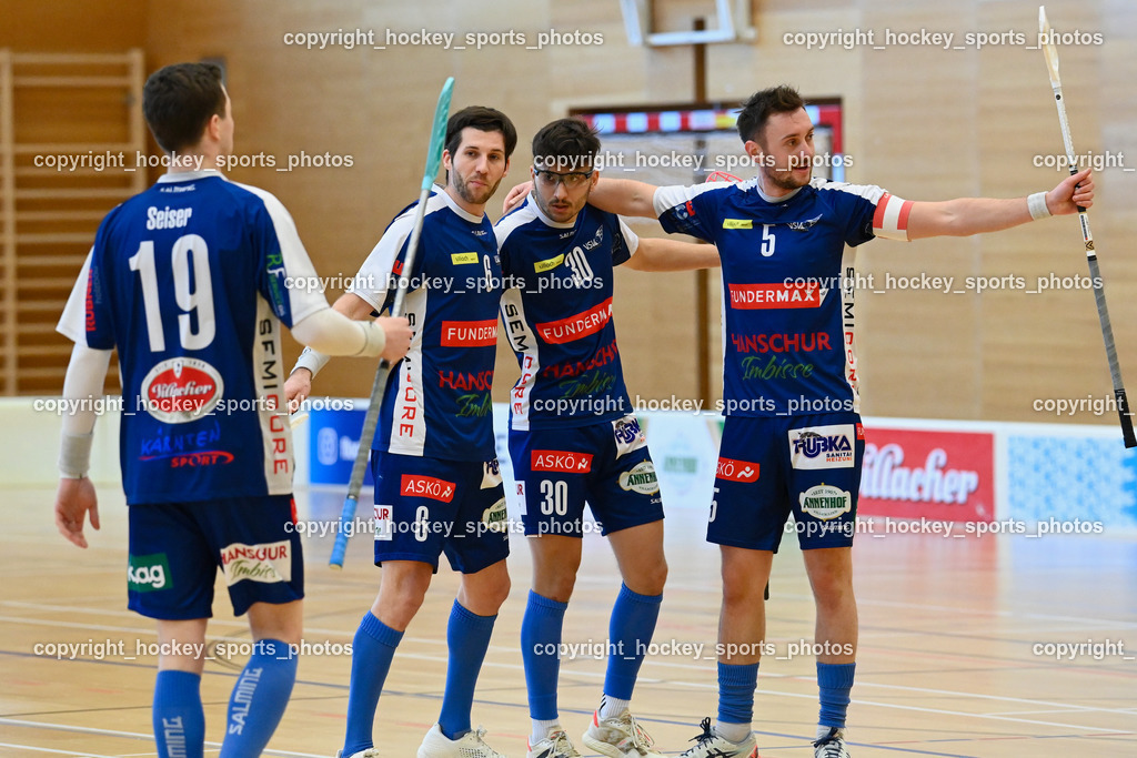 VSV Unihockey vs. TVZ Wikings Zell am See 30.1.2022 | Jubel VSV Unihockey, Christoph Steiner, Timo Schmid, Michael Kanduth