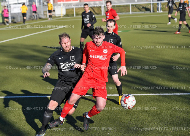 Fussball KOL DA GG KSG Brandau - RW Walldorf II © HEN-FOTO | Fussball Kreisoberliga Darmstadt Groß-Gerau KSG Brandau - RW Walldorf II (1:1) 27.02.2022 li 5 Christoph von Oesen (B) re 6 Keanu Desiderio (W) copyright by Peter Henrich HEN-FOTO - Realizzato con Pictrs.com