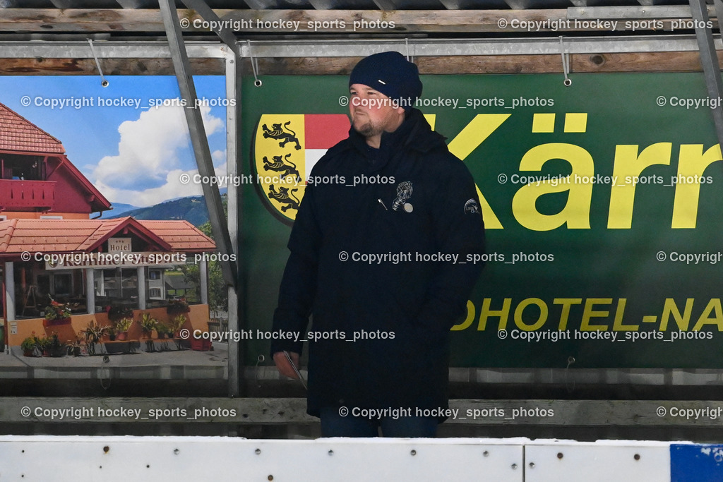 EC Tigers Paternion vs. UEC Leisach 9.1.2022 | Buchbauer Thomas, Headcoach EC Paternion