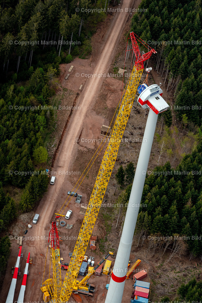 Windkraftanlage  im Bau im Schwarzwald  | Nähe Brandenkopf Kinzigtal 