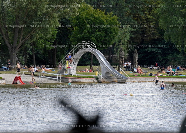 20220731-3825-badeverbot-HEN-FOTO | 31.07.2022 BLAUALGEN Chlorophyll Werte hoch - nur WARNHINWEIS - kein Badeverbot im Familienbad Großer Woog im Sommer 2022 (Foto: Peter Henrich) - Realized with Pictrs.com