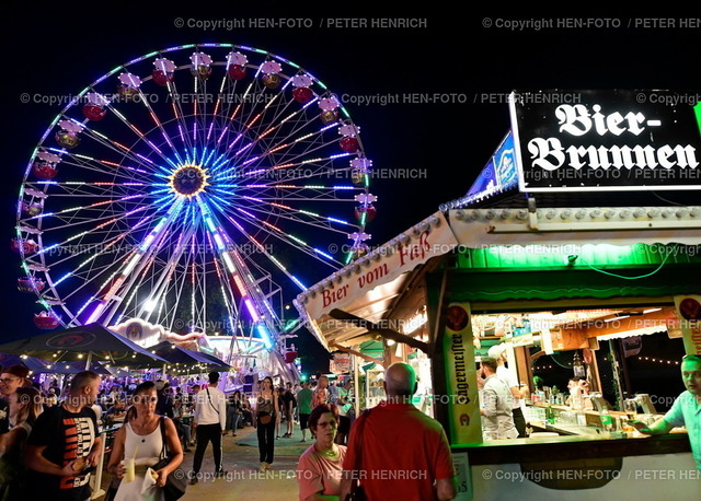 220808-7322-fischerfest-gernsheim-HEN-FOTO | 08.08.2022 Impressionen zum sehr gut besuchten Rheinischen Fischerfest mit Blick auf das Riesenrad auf der Hafenspitze am letzten Tag (Foto Peter Henrich) - Realizzato con Pictrs.com