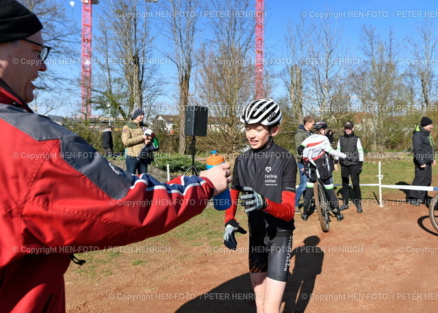 Mountainbike MTB Rhein-Main-Cup 2022 | 03.04.2022 Riese Müller Mountainbike MTB Rhein-Main-Cup 2022 in Darmstadt Radrennbahn Zweiter Ziel Nr 200 U15 männlich Clemens Jonathan Müller SKG Bauschheim copyright HEN-FOTO Peter Henrich - Realized with Pictrs.com