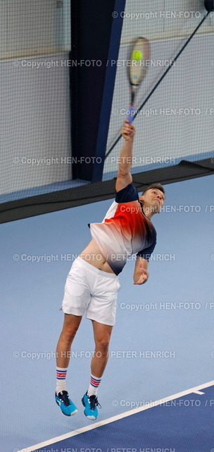 20231203-7108-tennis-bezm-HEN-FOTO | 03.12.2023 Darmstädter HallenTennis Bezirksmeisterschaften Aktive 2023 in Weiterstadt Halbfinale Herren Einzel Kai Stetzer TEC Darmstadt (Foto: Peter Henrich) - Realized with Pictrs.com