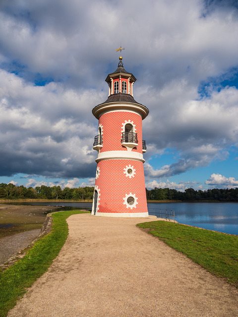 Leuchtturm nahe Schloss Moritzburg in Sachsen | Leuchtturm nahe Schloss Moritzburg in Sachsen.