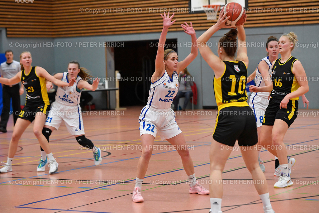 Damen Basketball Bundesliga 2 SG Weiterstadt - TS Jahn München copyright by Peter Henrich | Damen Basketball Bundesliga 2 SG Weiterstadt - TS Jahn München (53:82) 02.01.2022 li 22 Chiara Gießelbach (W) re 10 Lise Theresa Spatzler (M) copyright by Peter Henrich HEN-FOTO - Realized with Pictrs.com