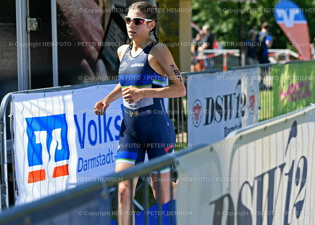 20220612-8914-woogsprint-HEN-FOTO | 12.06.2022 Triathlon Woogsprint 2. Bundesliga Frauen Siegerin Gewinnerin v. li. 81 Nina Heidemann (1.) TSV Amicitia Viernheim II im Ziel mit fast 2 Minuten Vorsprung (Foto Peter Henrich) - Realized with Pictrs.com